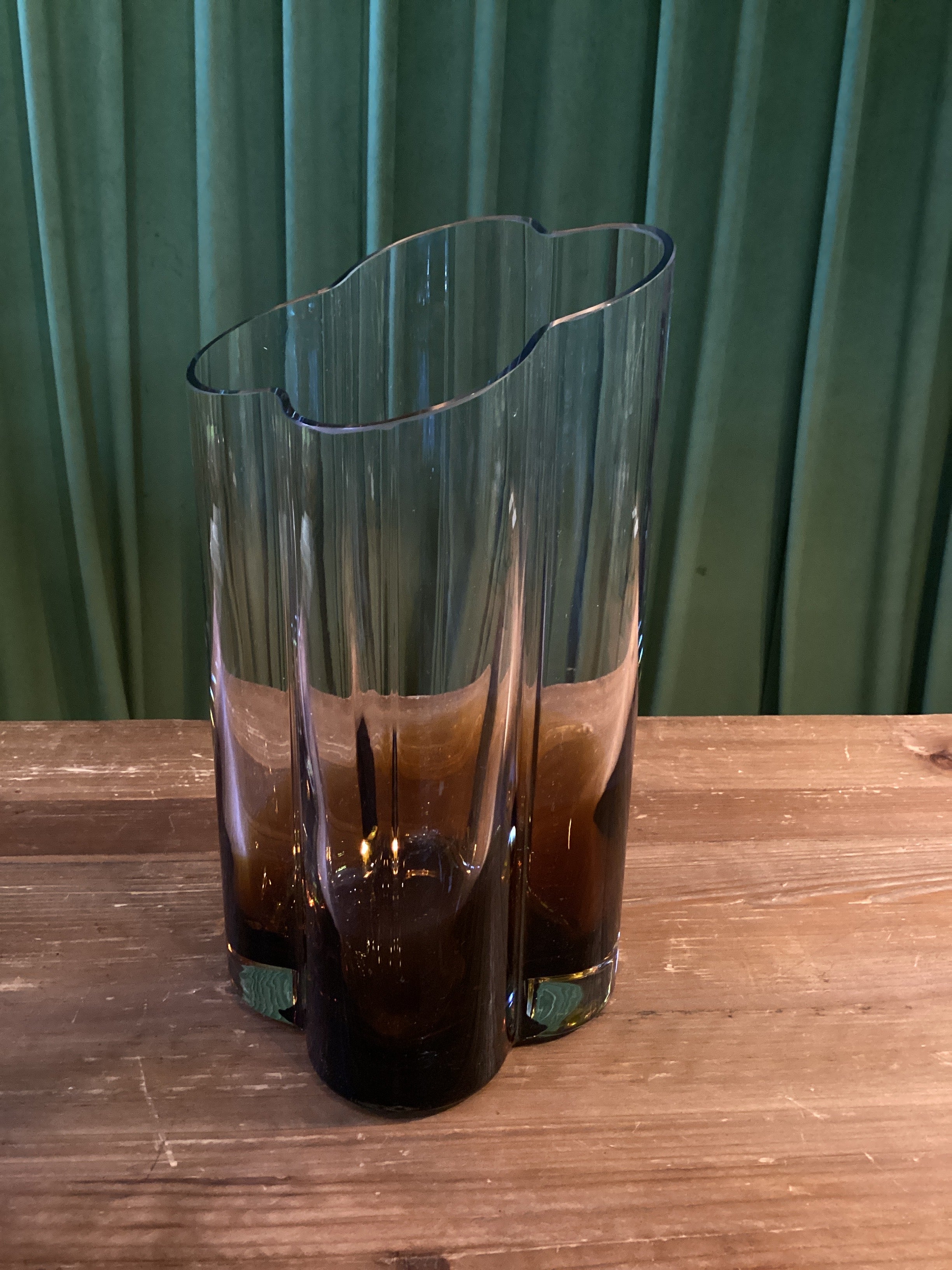 Vintage glass vase | Twelve Thirty Four