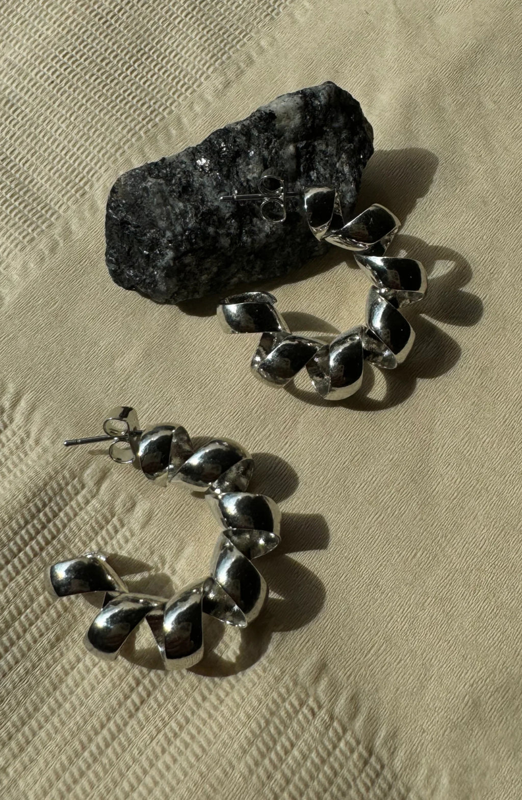 Simonett — Spiral Hoop Earrings, Silver