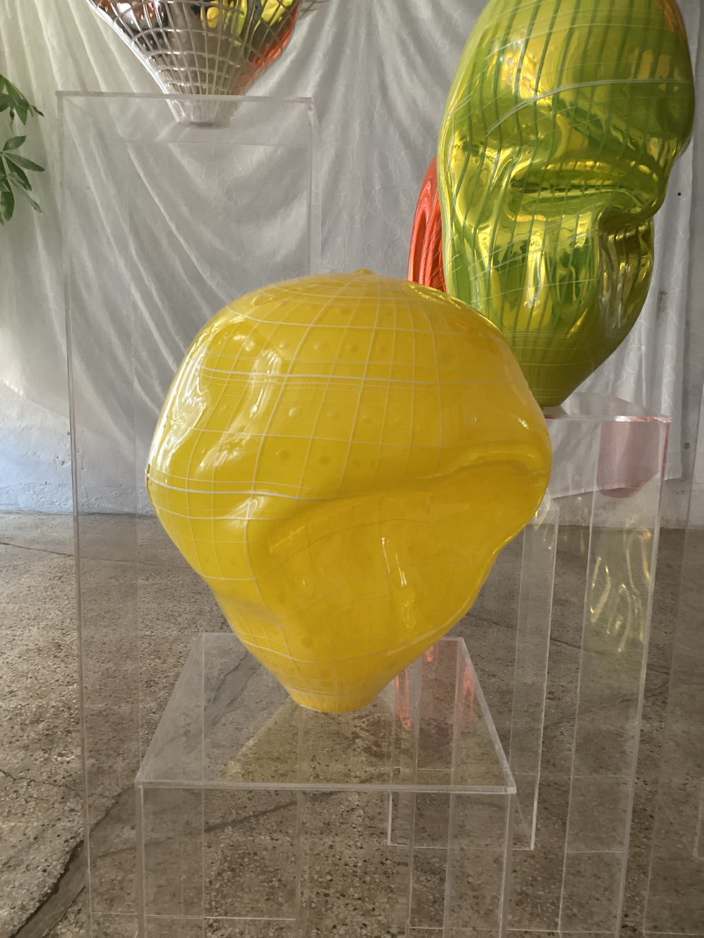 Simon Waranch — Blown Glass Yellow Blanket Wiggle (38)