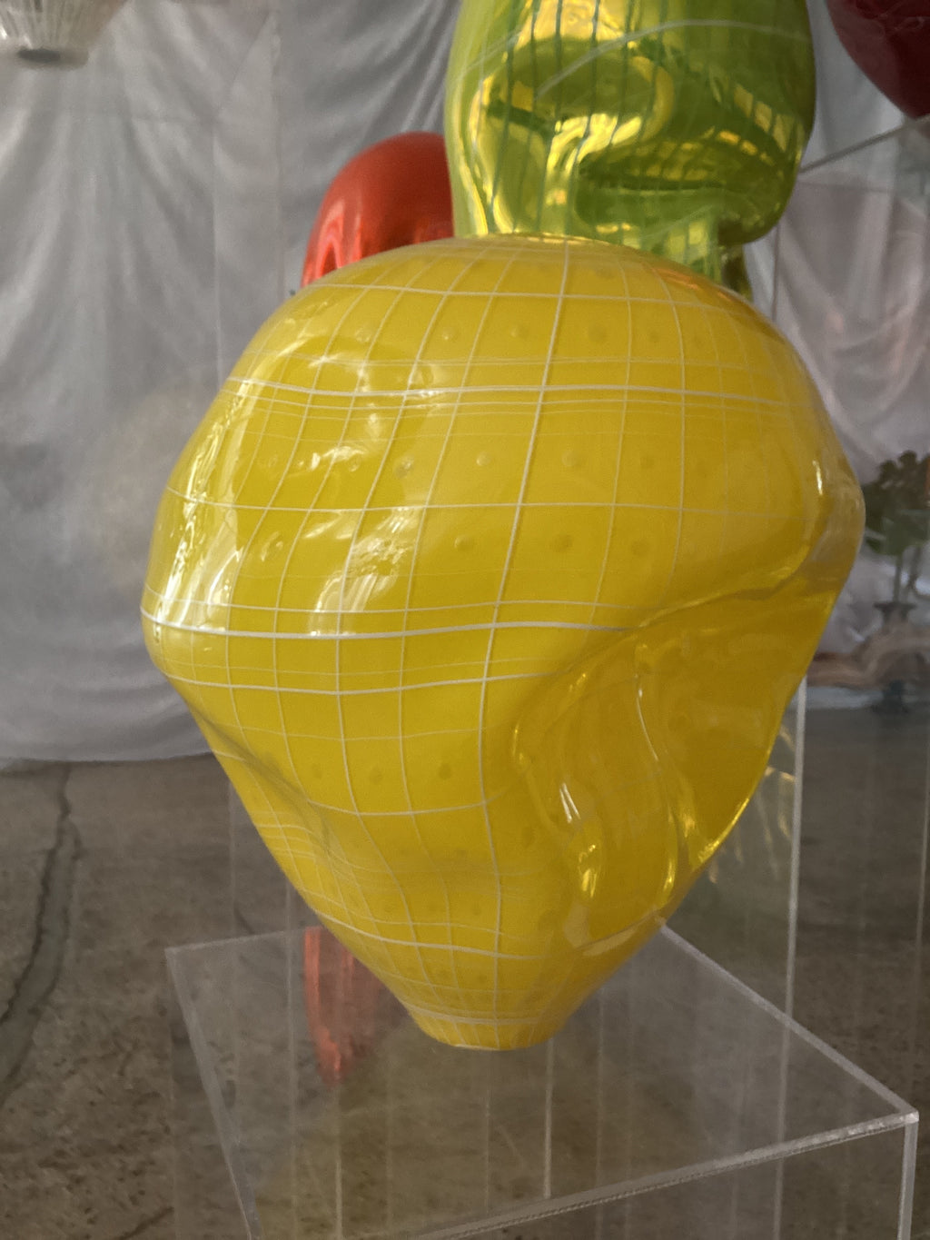 Simon Waranch — Blown Glass Yellow Blanket Wiggle (38)