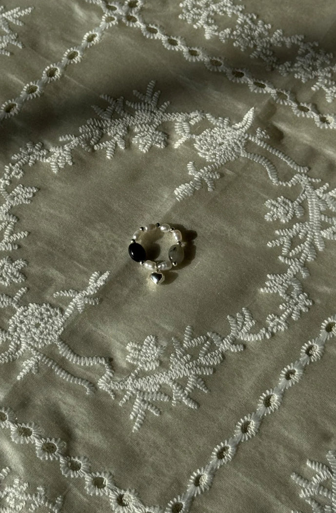 Simonett — Pearl & Bead Heart Charm Ring