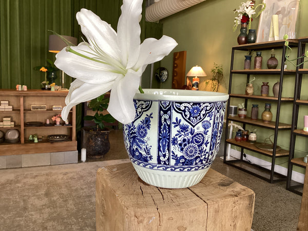 Delft Vase, Large I