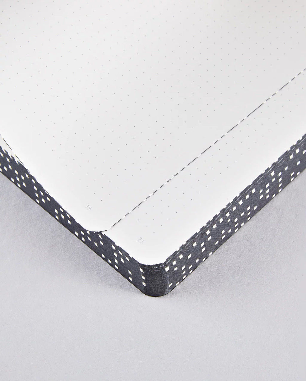 NUUNA — Analog, Large