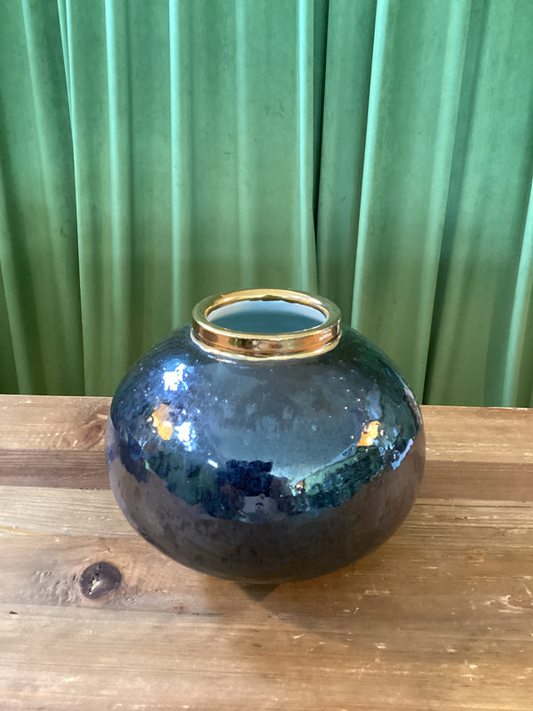 Chase Gamblin — Round Vase