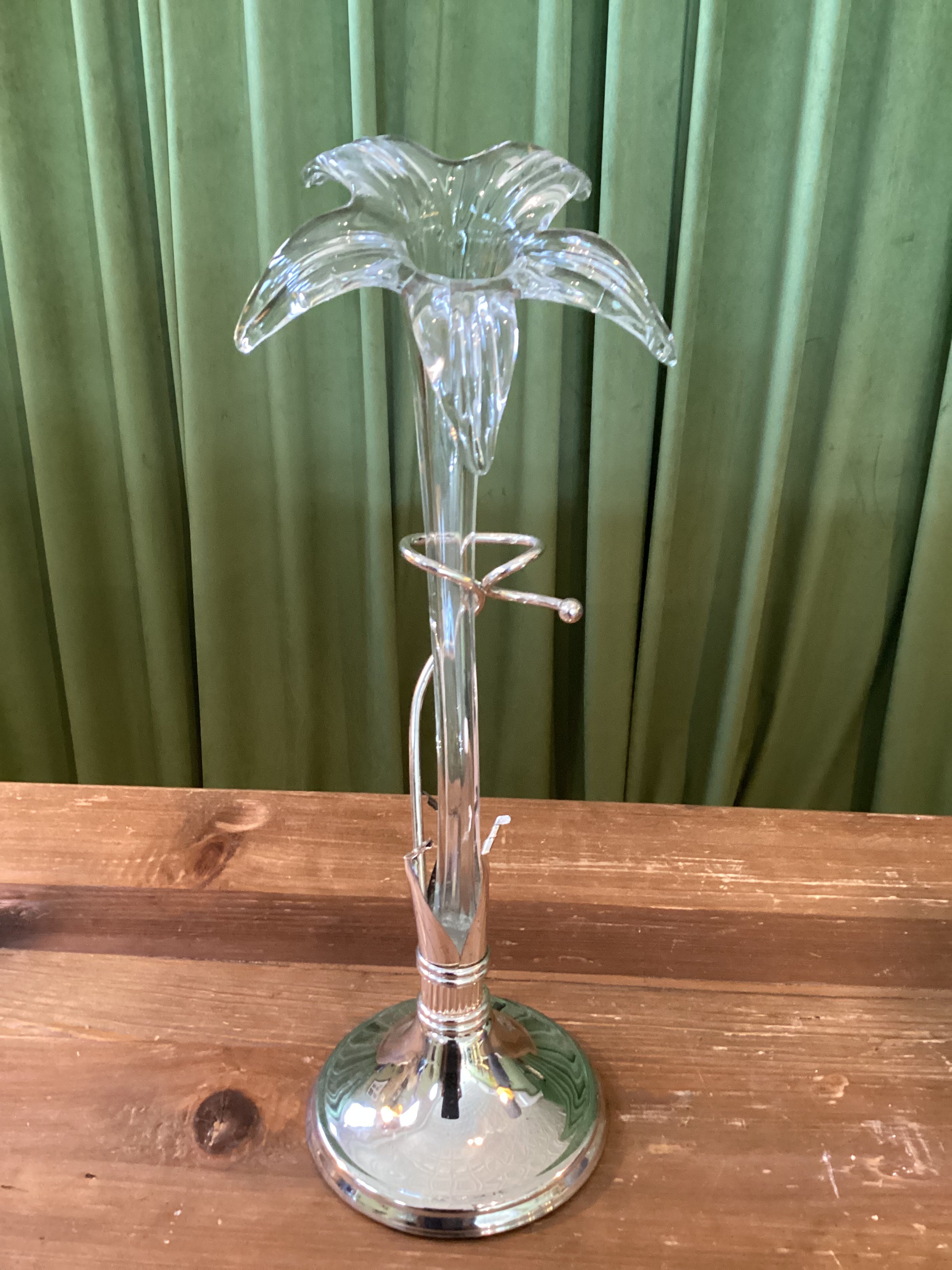 Glass Flower/Metal Base | Twelve Thirty Four