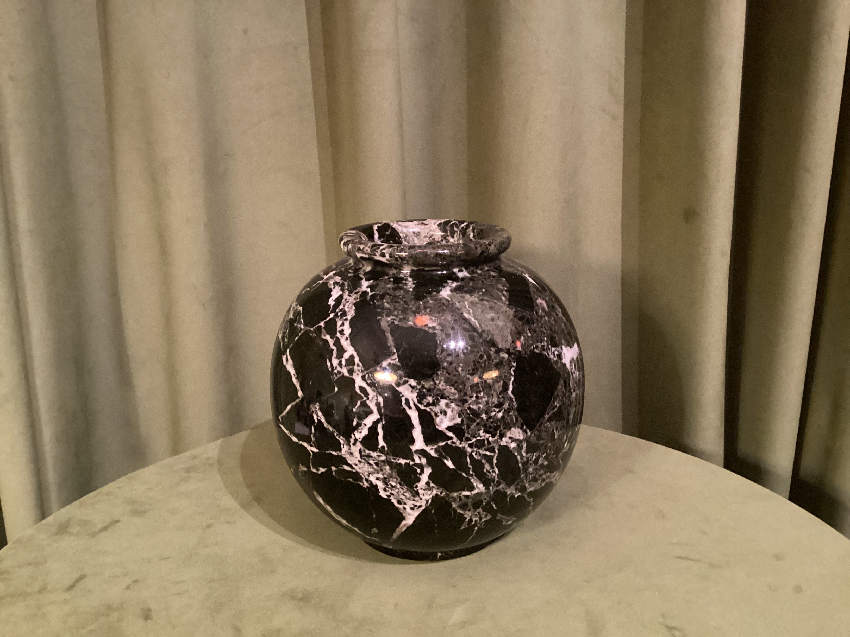 Round Marble Vase | Twelve Thirty Four