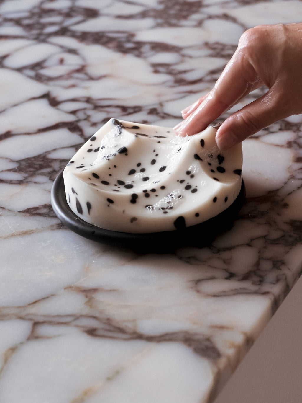 Erode Soap - White Grapefruit | Twelve Thirty Four